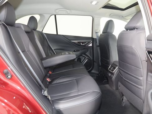 Used 2023 Subaru Outback Limited image 14