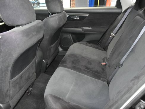 Used 2013 Nissan Altima 2.5 S FWD image 32