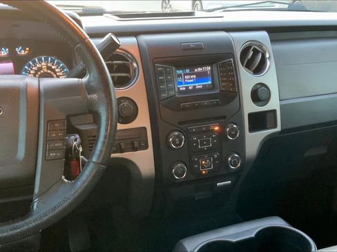 Used 2013 Ford F150 XLT w/ XLT Chrome Pkg image 7