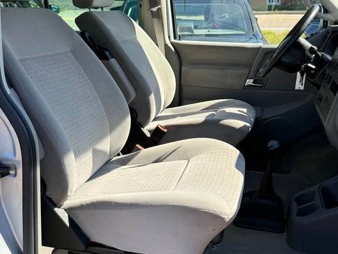 Used 2003 Volkswagen Eurovan GLS FWD image 7