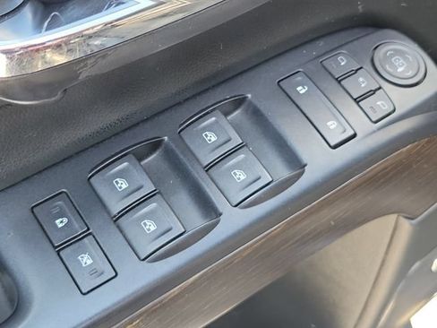 Used 2017 GMC Sierra 1500 Denali w/ Denali Ultimate Package AWD/4WD image 22