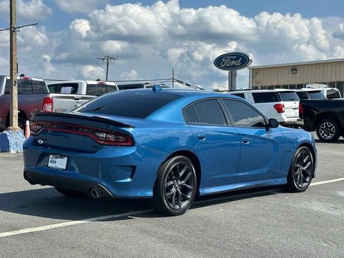 Used 2023 Dodge Charger R/T w/ Blacktop Package RWD image 9