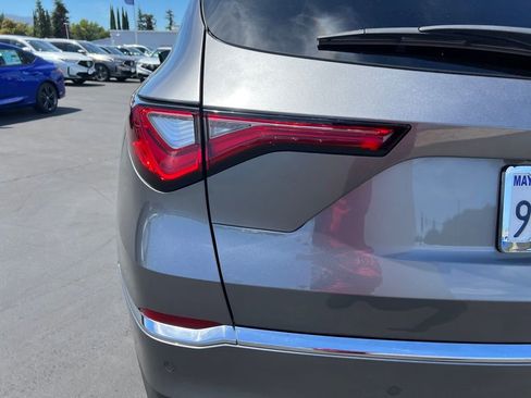 Certified 2024 Acura MDX SH-AWD w/ Technology Package image 10