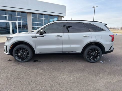 Used 2022 Kia Sorento SX image 8