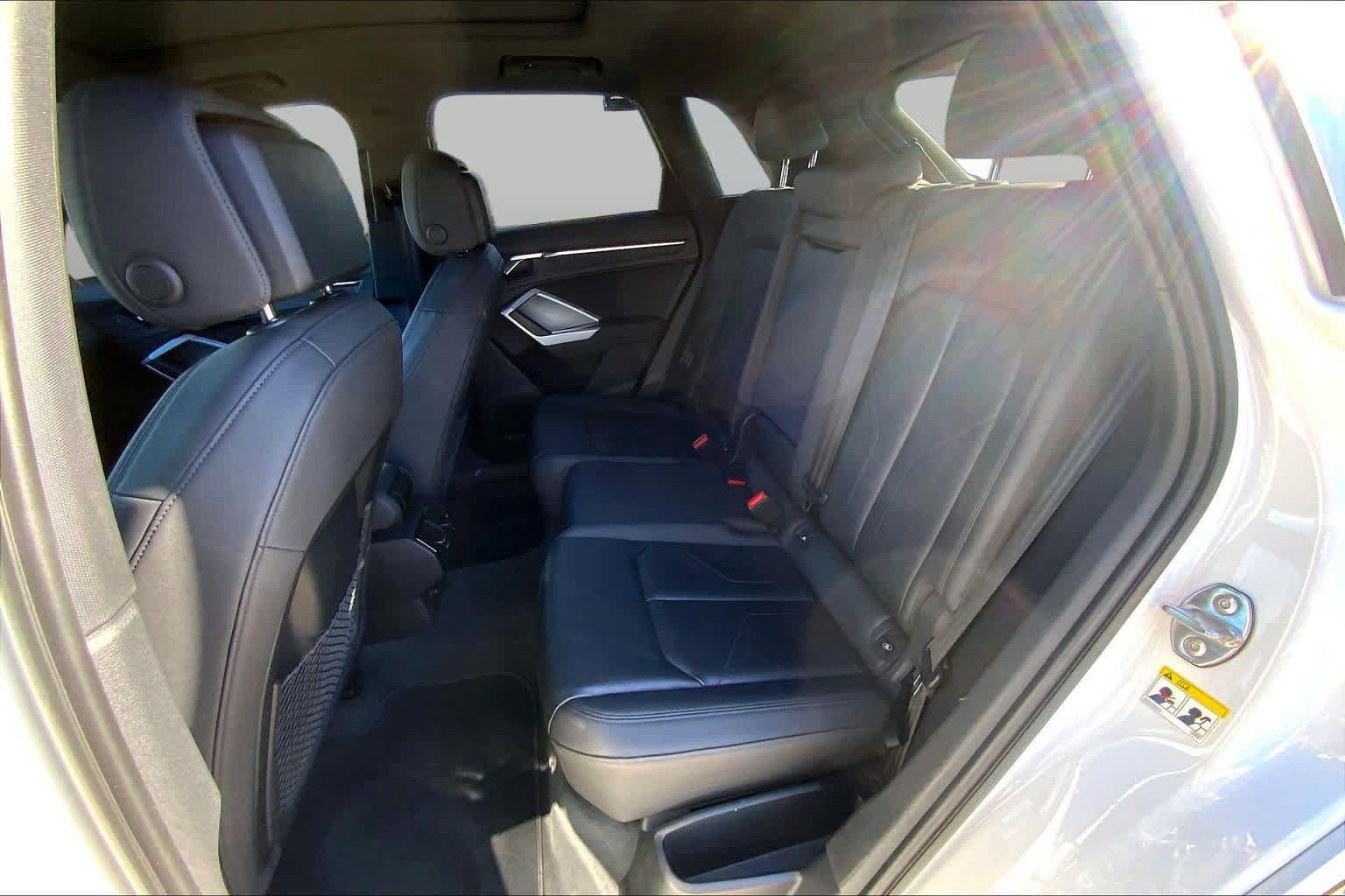 Used 2019 Audi Q3 2.0T Premium w/ Convenience Package AWD/4WD image 20