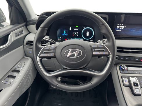 Used 2025 Hyundai Palisade SEL image 12