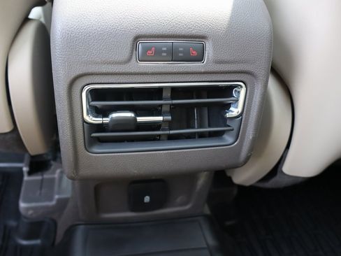 Used 2022 Lincoln Corsair Reserve w/ Equipment Group 201A image 21