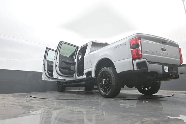 New 2026 Ford F250 Lariat w/ Black Appearance Package AWD/4WD image 45