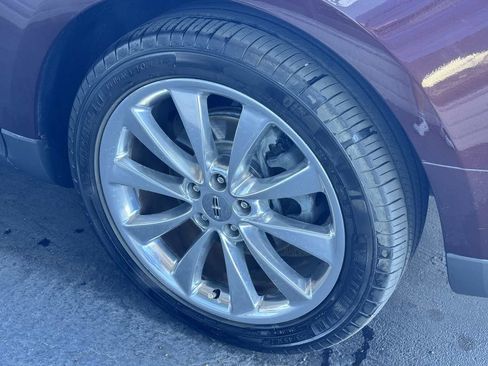 Used 2012 Lincoln MKT AWD image 20