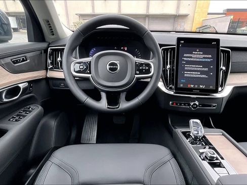 New 2026 Volvo XC90 B5 Plus image 15