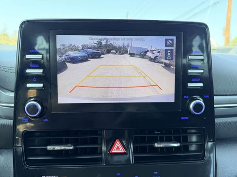 Used 2022 Hyundai Ioniq Blue image 29