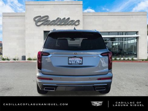Used 2025 Cadillac XT6 Luxury image 4