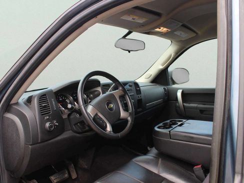 Used 2011 Chevrolet Silverado 1500 LT w/ All-Star Edition AWD/4WD image 8