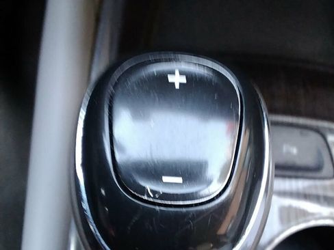 Used 2017 Chevrolet Malibu Premier w/ Driver Confidence Package image 20