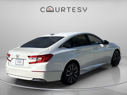 Used 2021 Honda Accord EX-L image 6