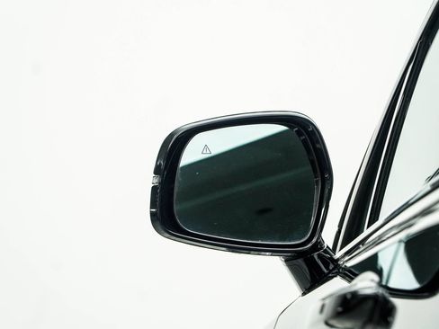 Used 2025 Kia Sorento S w/ Panoramic Sunroof Package FWD image 14