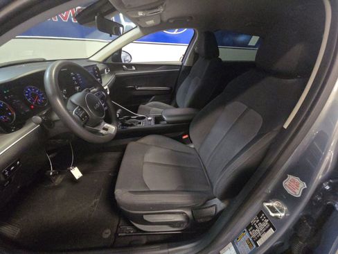 Used 2022 Kia K5 LXS image 8