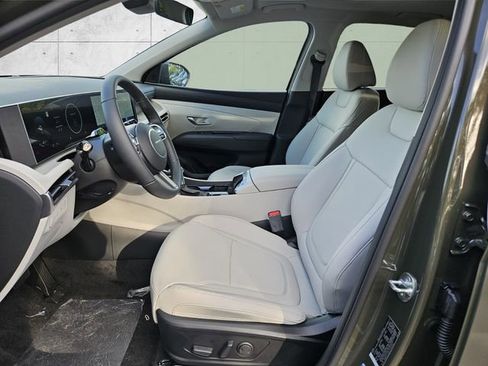 Used 2025 Hyundai Tucson SEL image 3