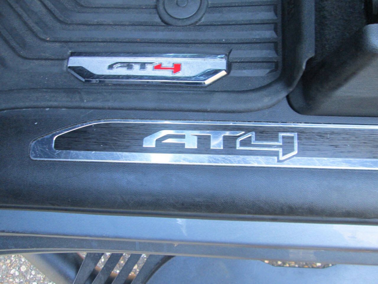 Used 2020 GMC Sierra 1500 AT4 w/ AT4 Premium Package AWD/4WD image 20