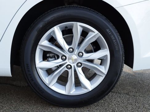 Used 2023 Chevrolet Malibu LT FWD image 34