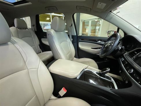 Used 2018 Buick Enclave Premium w/ Trailering Package image 31