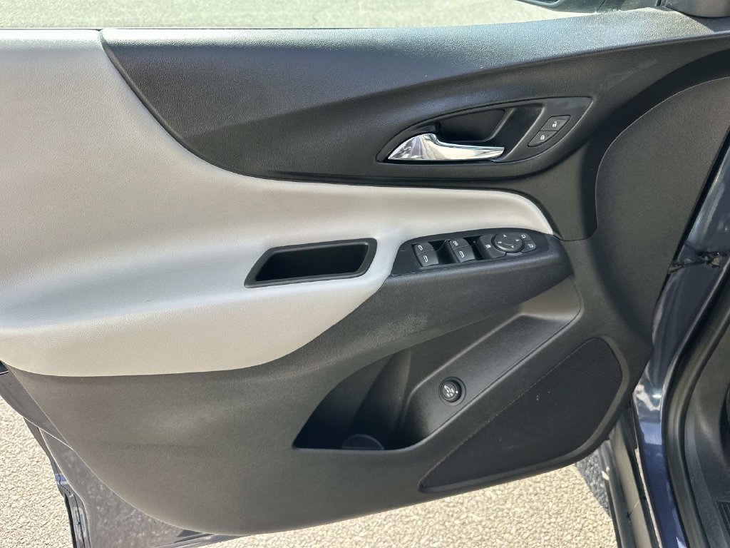 Used 2018 Chevrolet Equinox LT w/ Sun & Infotainment Package AWD/4WD image 19