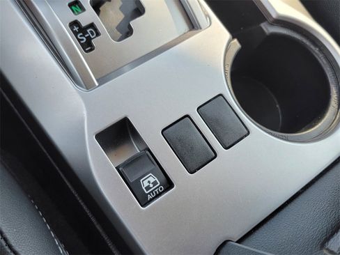 Used 2022 Toyota 4Runner Limited image 31