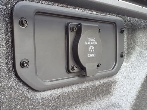 New 2026 RAM 1500 4x4 Crew Cab image 8