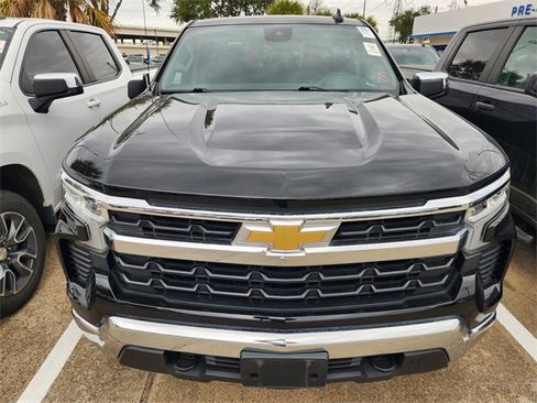 Used 2023 Chevrolet Silverado 1500 LT image 2