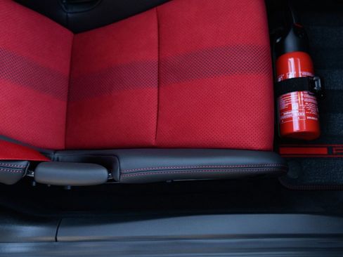 Used 2025 Porsche 718 Boxster Spyder RS image 24