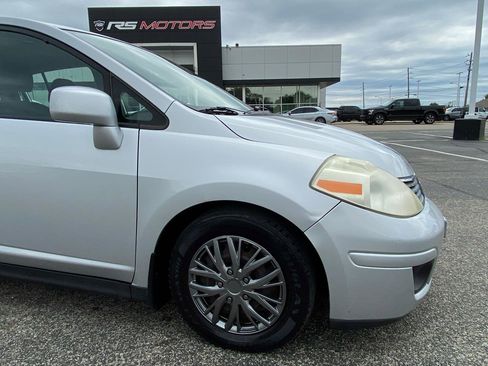 Used 2009 Nissan Versa 1.8 S w/ PWR Pkg FWD image 11
