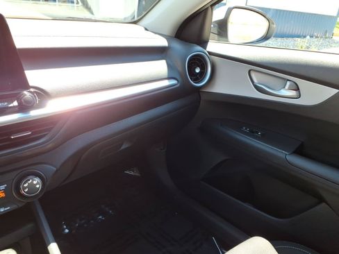 Used 2023 Kia Forte LXS FWD image 21