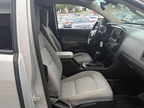 Used 2020 Chevrolet Colorado W/T RWD image 5