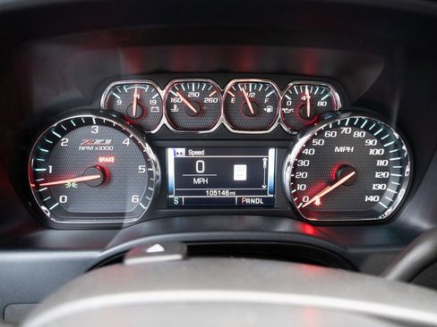 Used 2018 Chevrolet Silverado 1500 LT w/ All Star Edition image 5