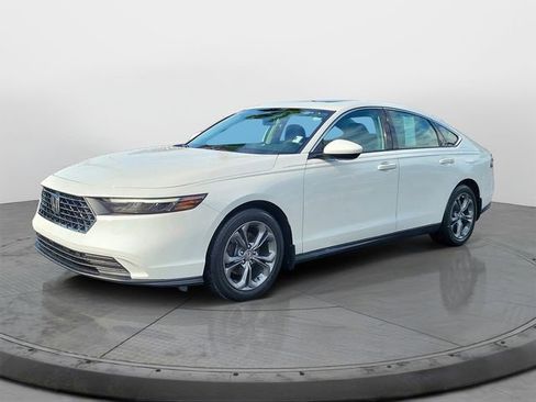 Certified 2023 Honda Accord EX image 3