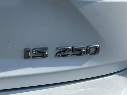 Used 2014 Lexus IS 250 image 36