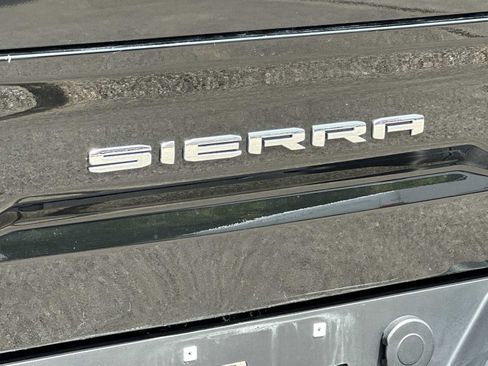 Certified 2023 GMC Sierra 1500 SLT w/ SLT Premium Package AWD/4WD image 13