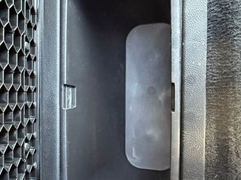 Used 2024 RAM 2500 Laramie image 12