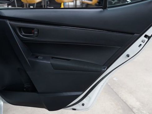 Used 2018 Toyota Corolla L FWD image 23