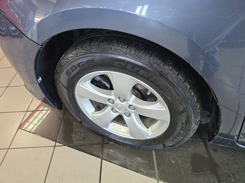 Used 2017 Toyota Sienna LE image 31