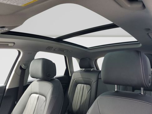 Used 2023 Audi Q5 2.0T Premium w/ Convenience Package image 33