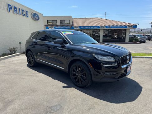 Used 2022 Lincoln Nautilus Reserve AWD/4WD image 5