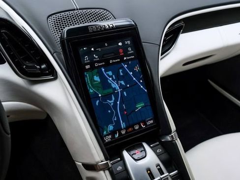 Used 2025 Ferrari Roma Spider image 58