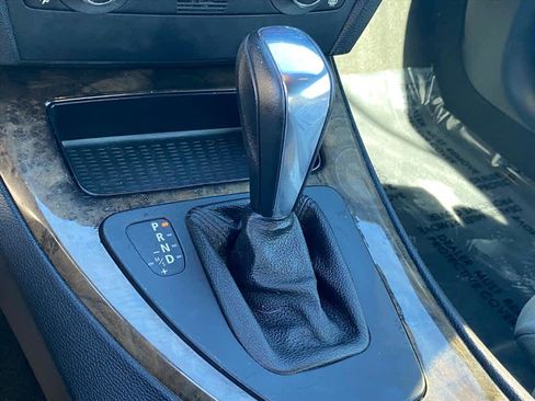 Used 2009 BMW 328i Convertible image 15