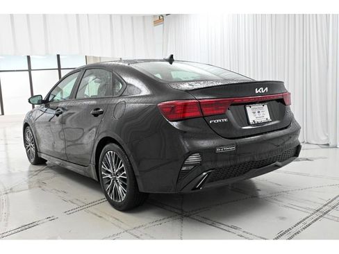 Used 2024 Kia Forte GT-Line w/ GT-Line Premium Package image 5