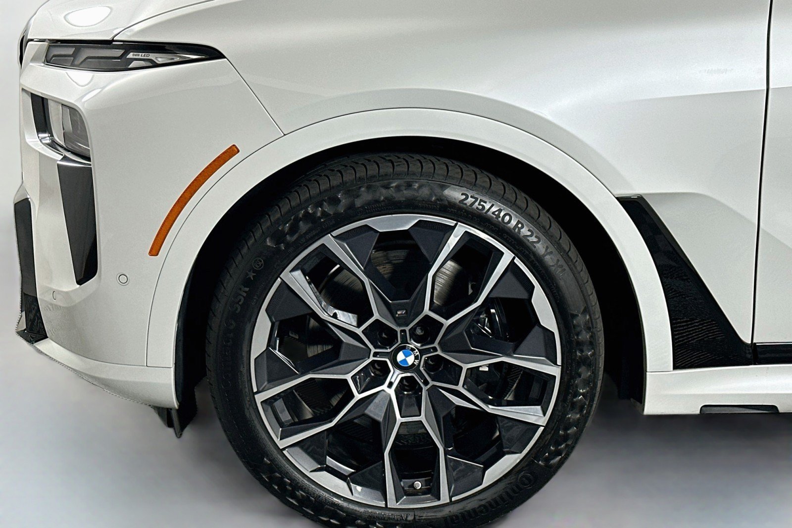 Used 2024 BMW X7 M60i w/ Executive Package AWD/4WD image 12