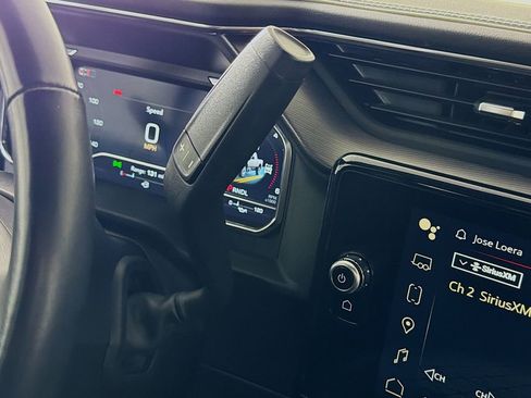 Used 2024 GMC Sierra 2500 Denali Ultimate image 21