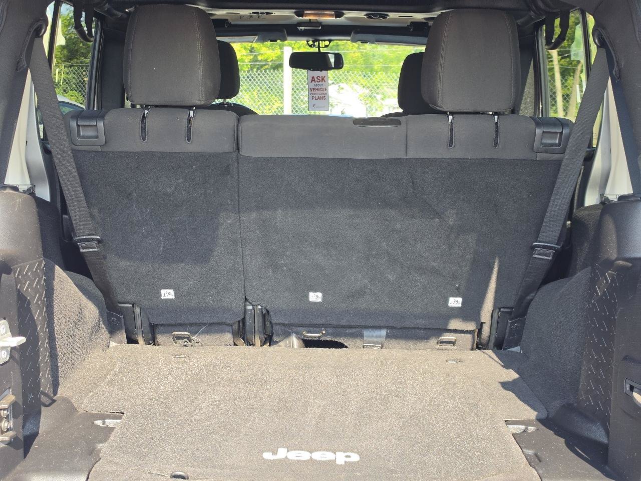 Used 2014 Jeep Wrangler Unlimited Sport w/ Quick Order Package 24S AWD/4WD image 14