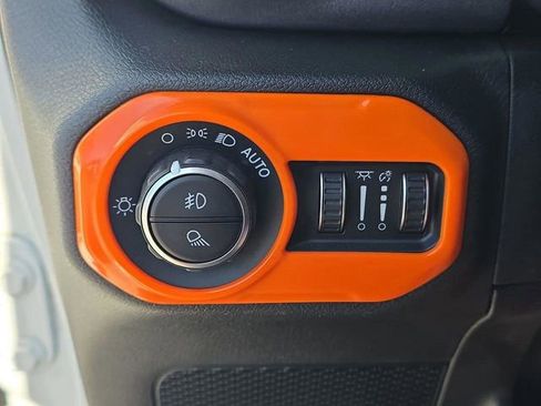 Certified 2021 Jeep Gladiator Mojave w/ Cold Weather Group image 33