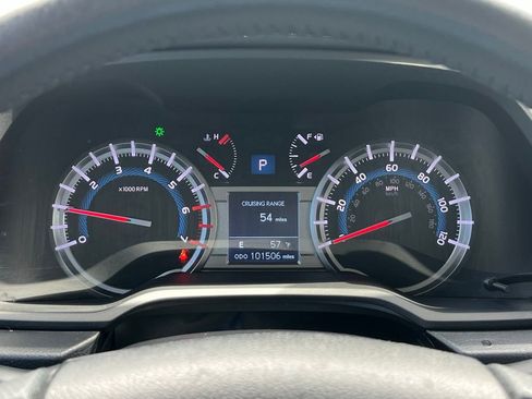 Used 2019 Toyota 4Runner TRD Off-Road Premium AWD/4WD image 32